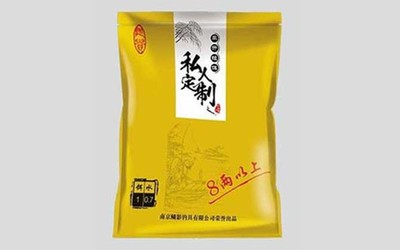 鳞影鱼饵怎么样?著名饵料品牌,代表鱼饵有伏鲫、私人订制等!